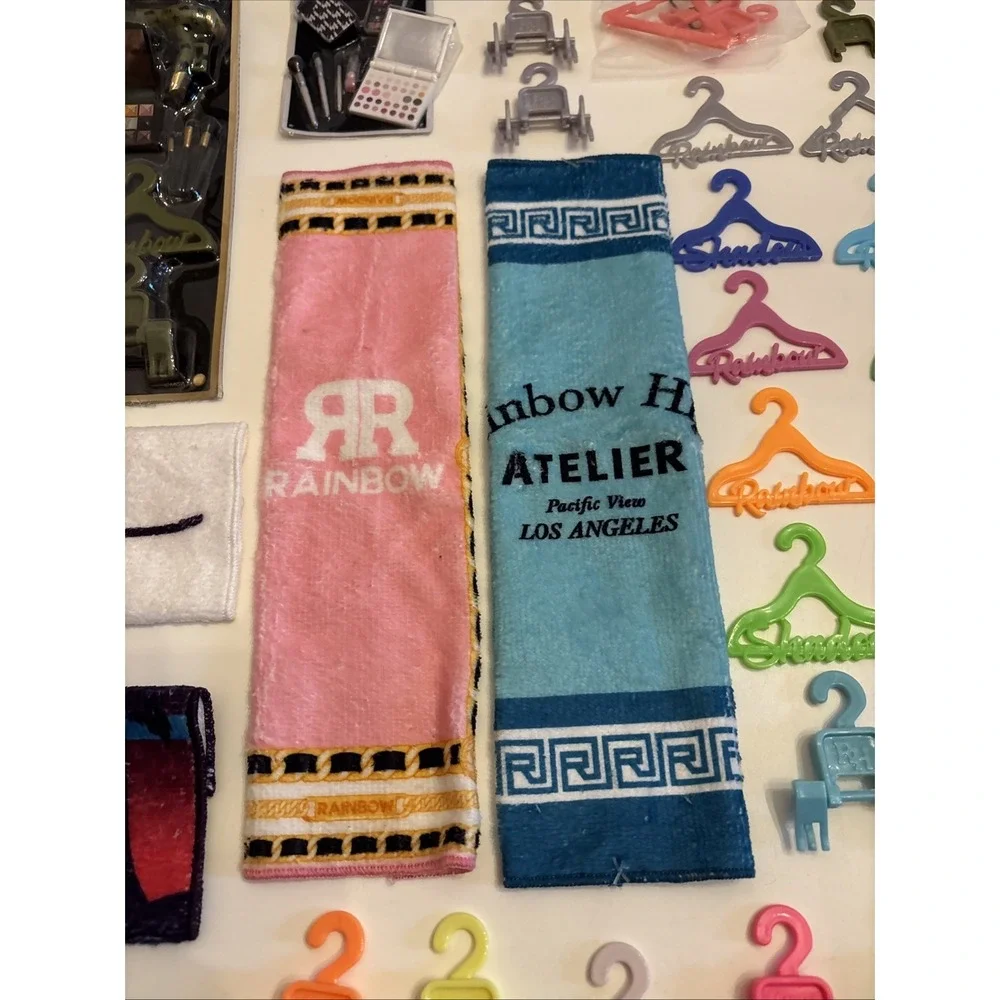 Rainbow High Accessory Lot Towels, Hangers, Makeup,‎ Computer, Phone, Ect New